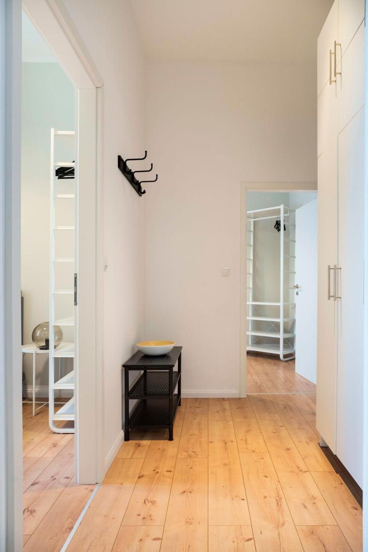 Kudamm Plus Ac Plus Selfcheckin Plus Free Street Parking Berlin Bagian luar foto