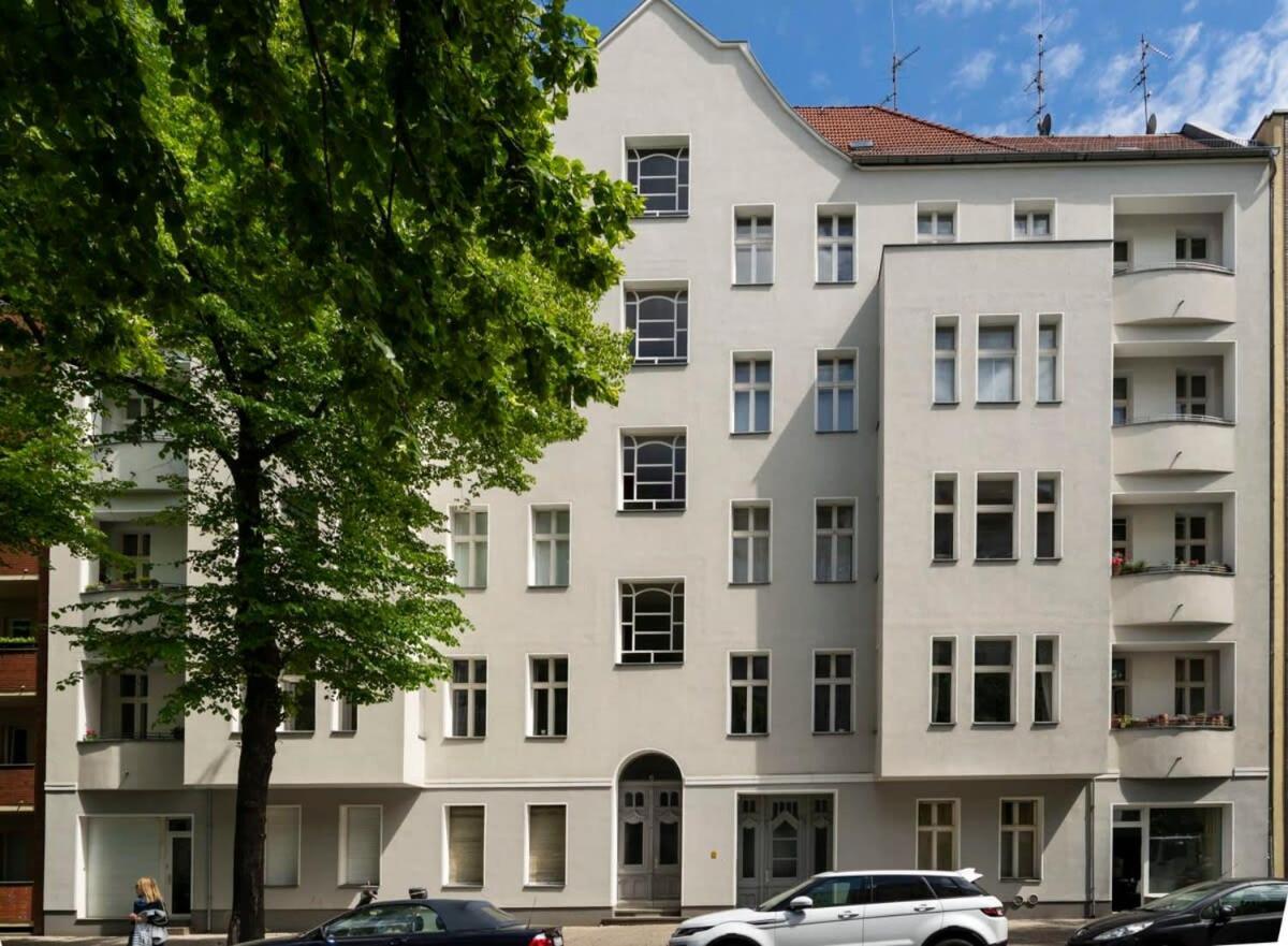 Kudamm Plus Ac Plus Selfcheckin Plus Free Street Parking Berlin Bagian luar foto