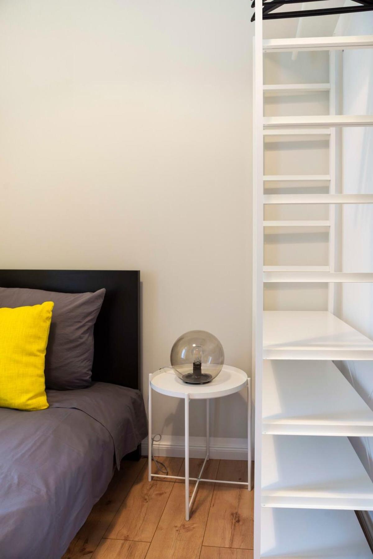 Kudamm Plus Ac Plus Selfcheckin Plus Free Street Parking Berlin Bagian luar foto